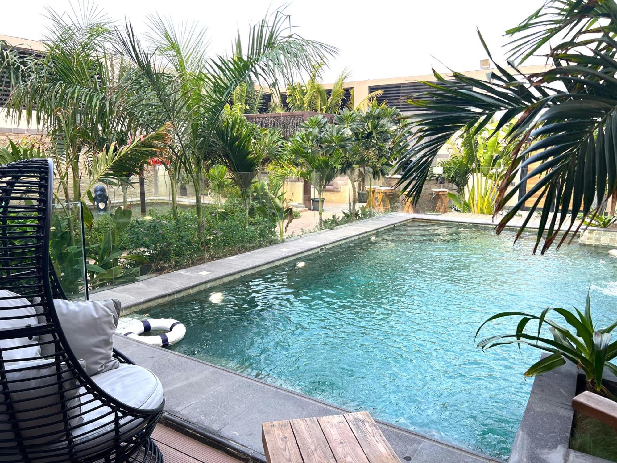 Bali * Jeddah